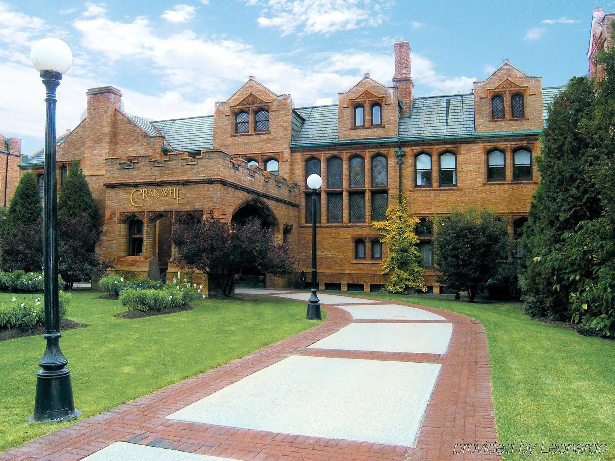 Cranwell Spa And Golf Resort (Adults Only) Lenox Exterior foto