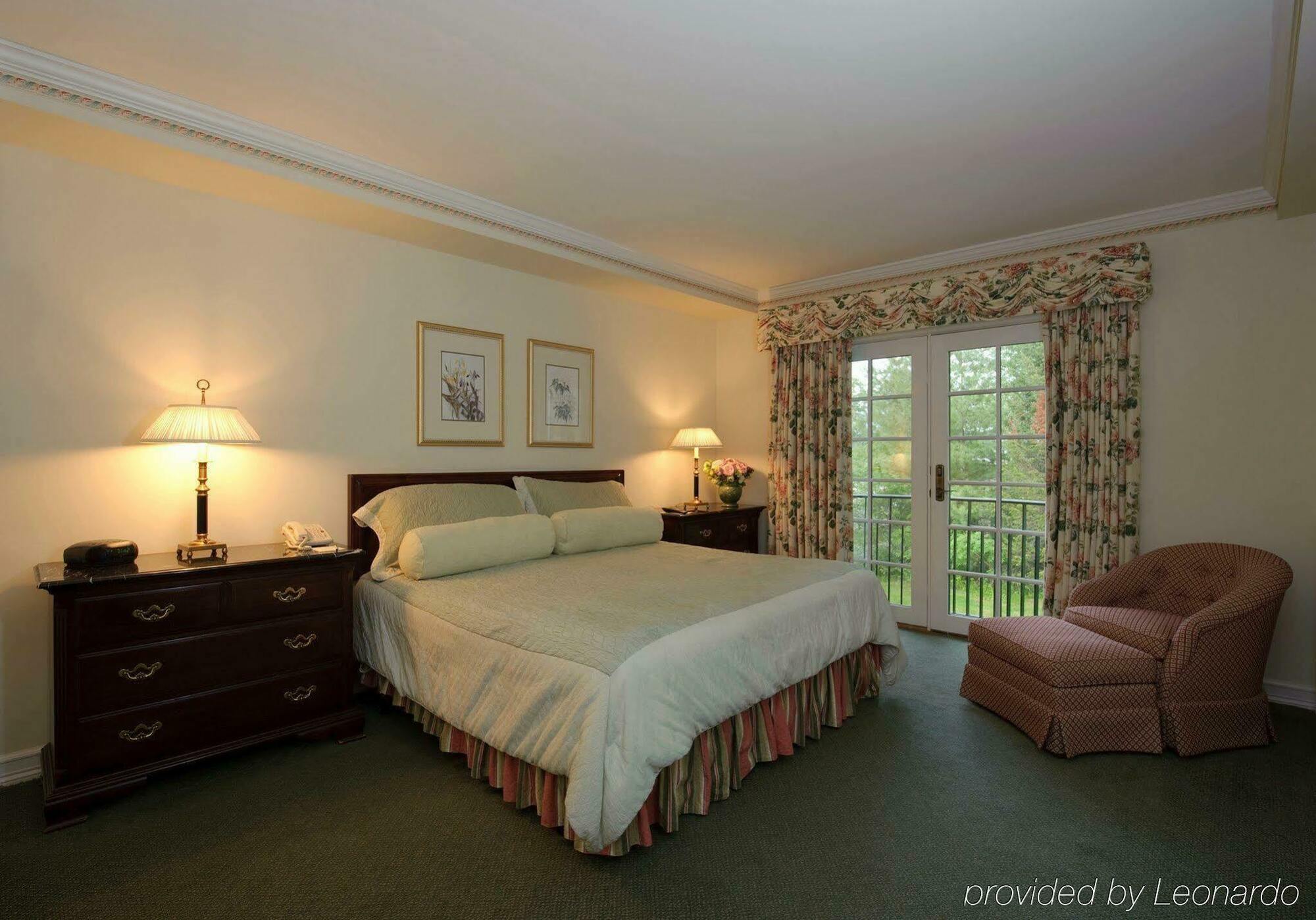 Cranwell Spa And Golf Resort (Adults Only) Lenox Exterior foto